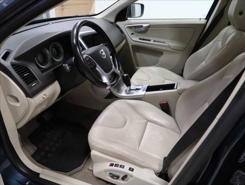 2011 Volvo Xc60 - 7