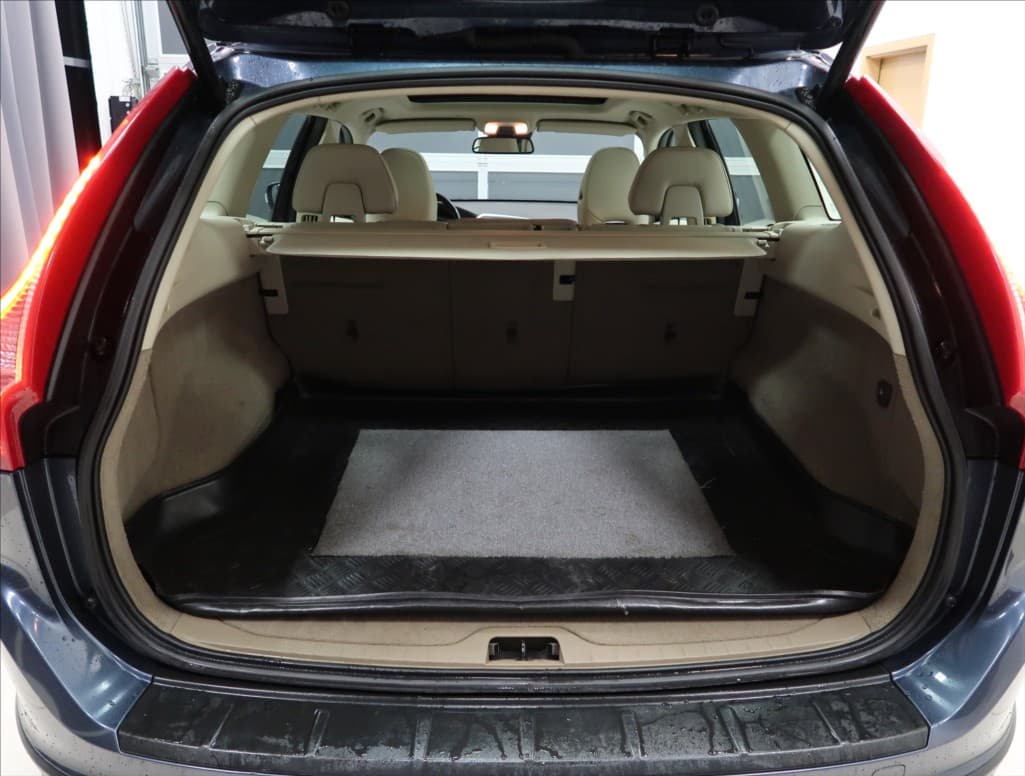2011 Volvo Xc60 - 9