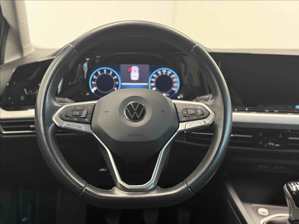 2022 Volkswagen Golf - 10