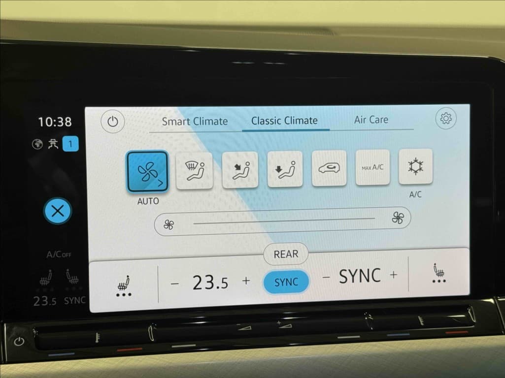 2022 Volkswagen Golf - 12