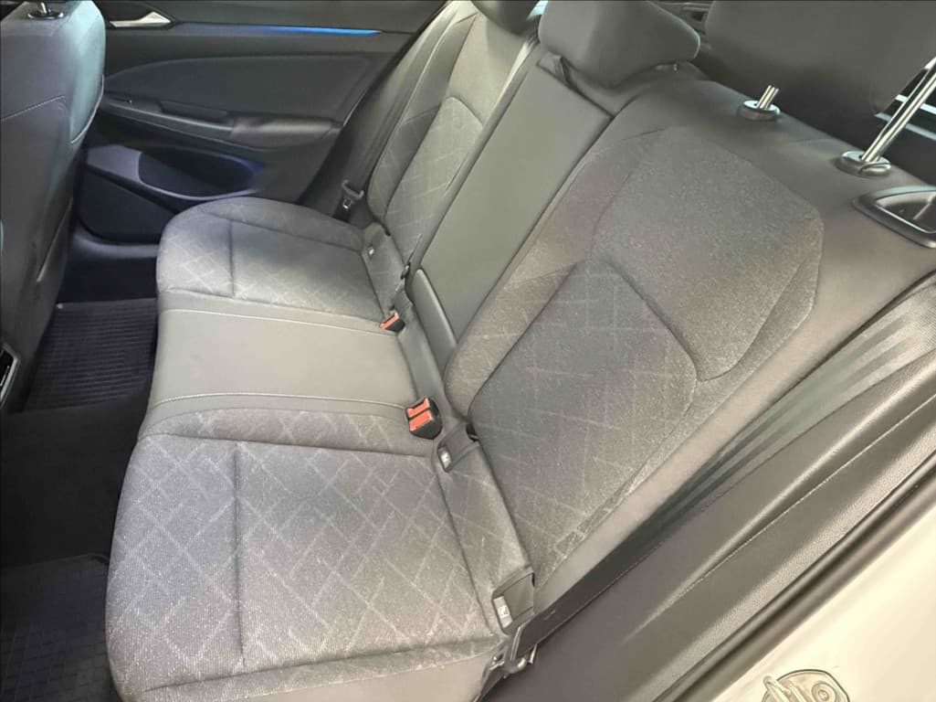 2022 Volkswagen Golf - 8