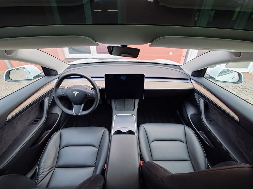 2021 Tesla Model 3 - 19