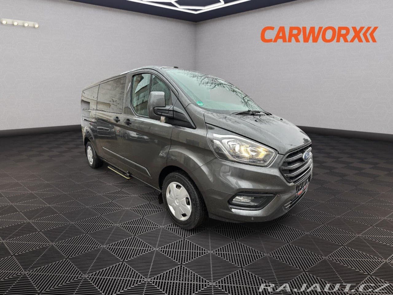 Ford Transit Custom 2.0Tdci 125kw 9-míst