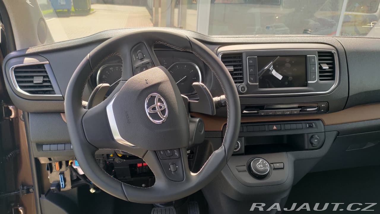 2023 Toyota Ostatní - 12