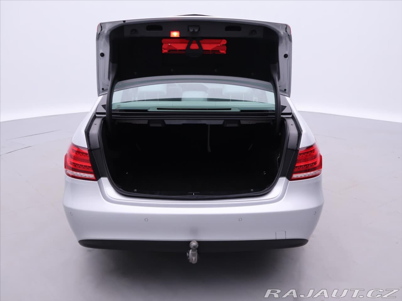 2015 Mercedes-Benz E-CLASS - 9