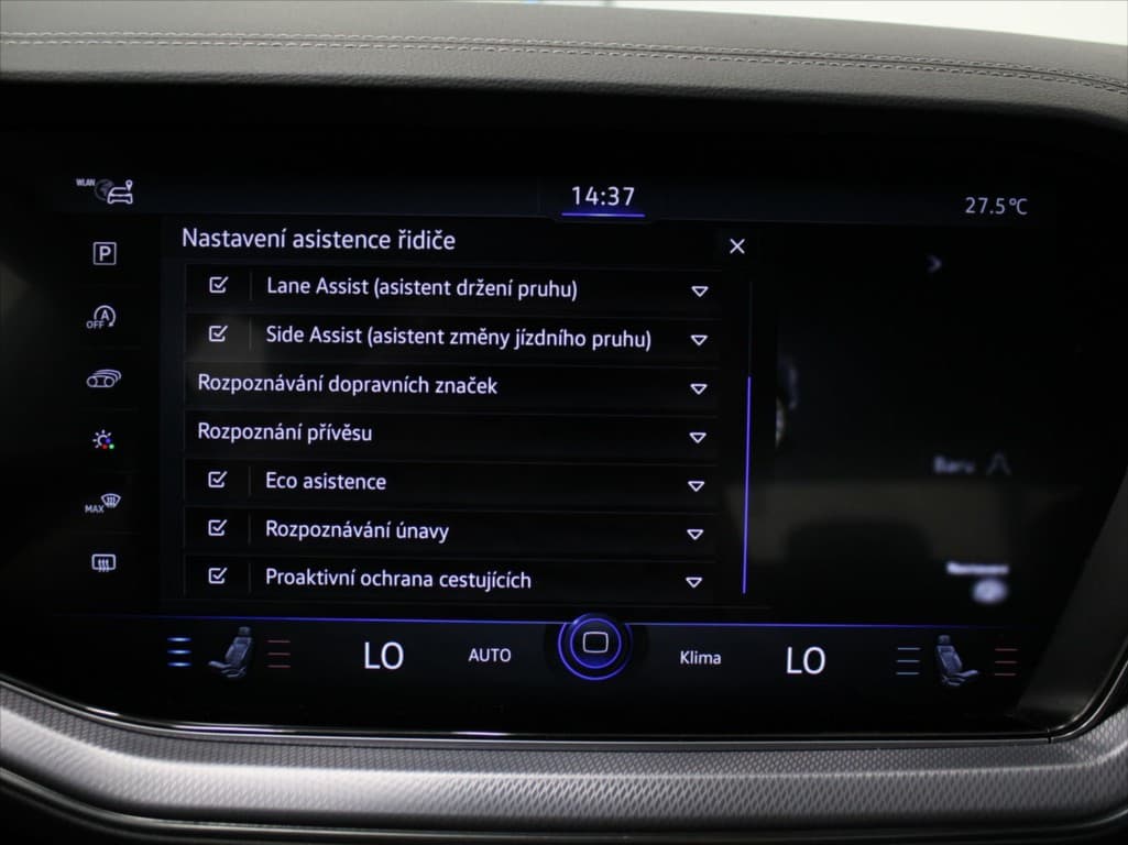 2023 Volkswagen Touareg - 16