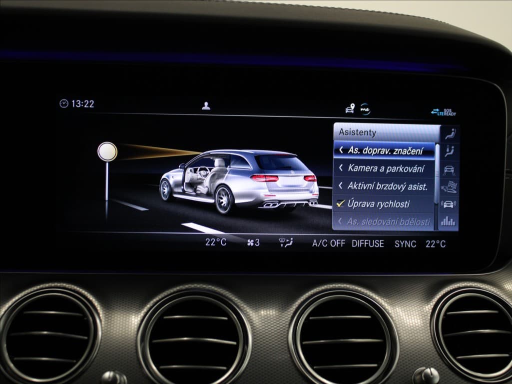 2019 Mercedes-Benz E-CLASS - 13