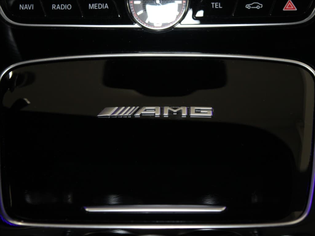 2019 Mercedes-Benz E-CLASS - 20