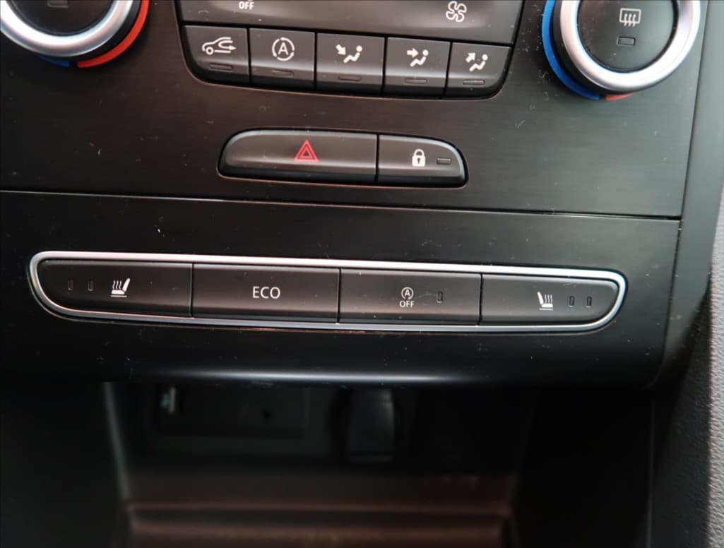 2020 Renault Megane - 18