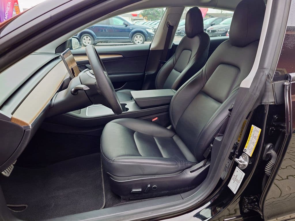 2021 Tesla Model 3 - 11