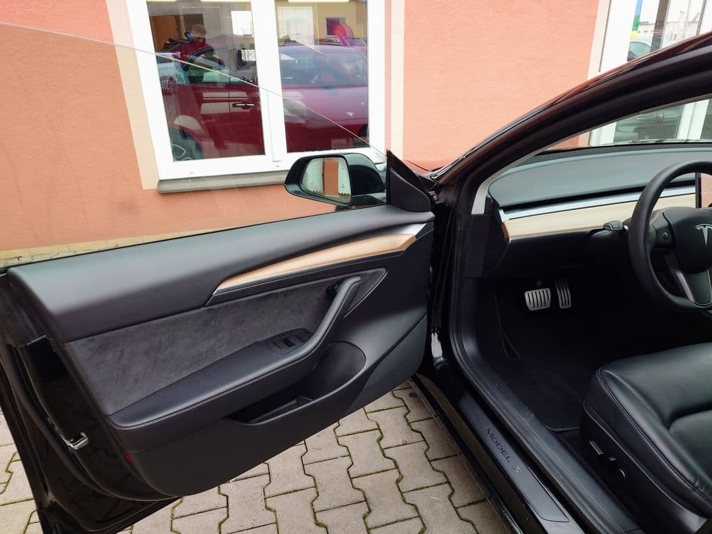 2021 Tesla Model 3 - 12