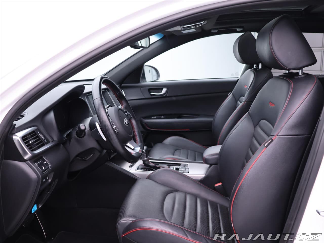 2019 Kia Optima - 12