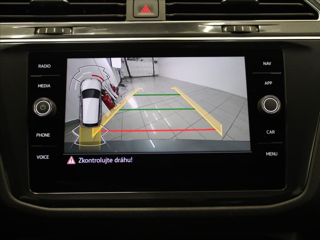 2023 Volkswagen Tiguan - 10