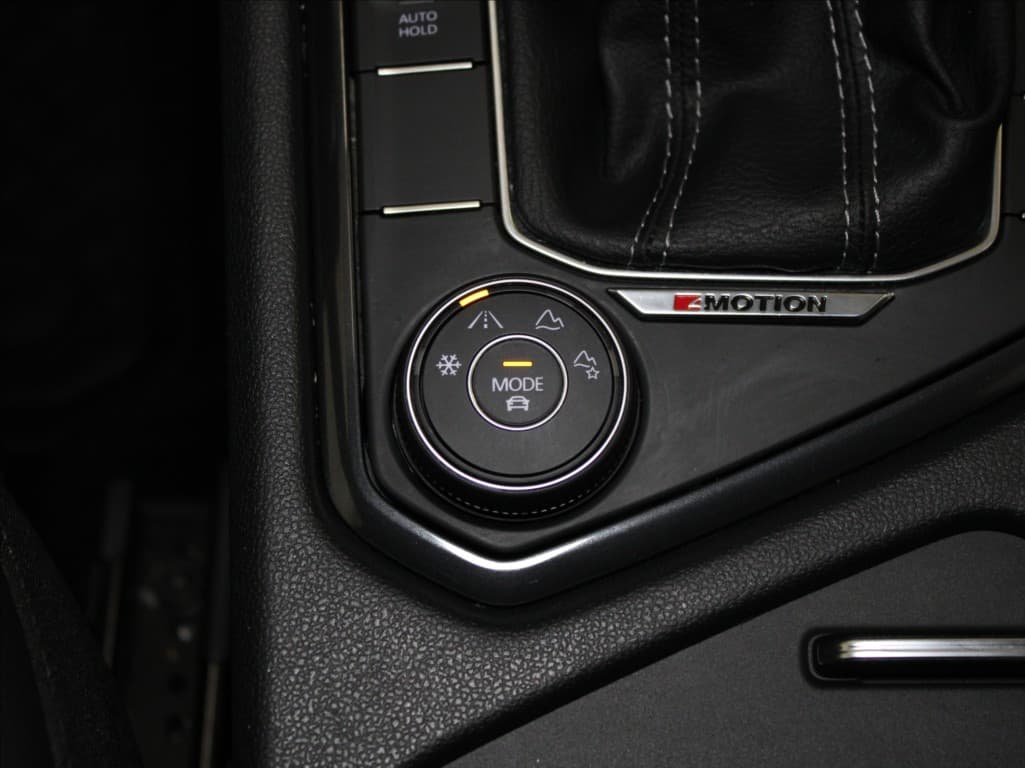 2023 Volkswagen Tiguan - 19