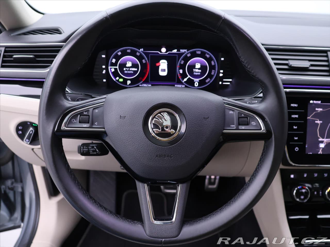 2019 Škoda SUPERB - 17