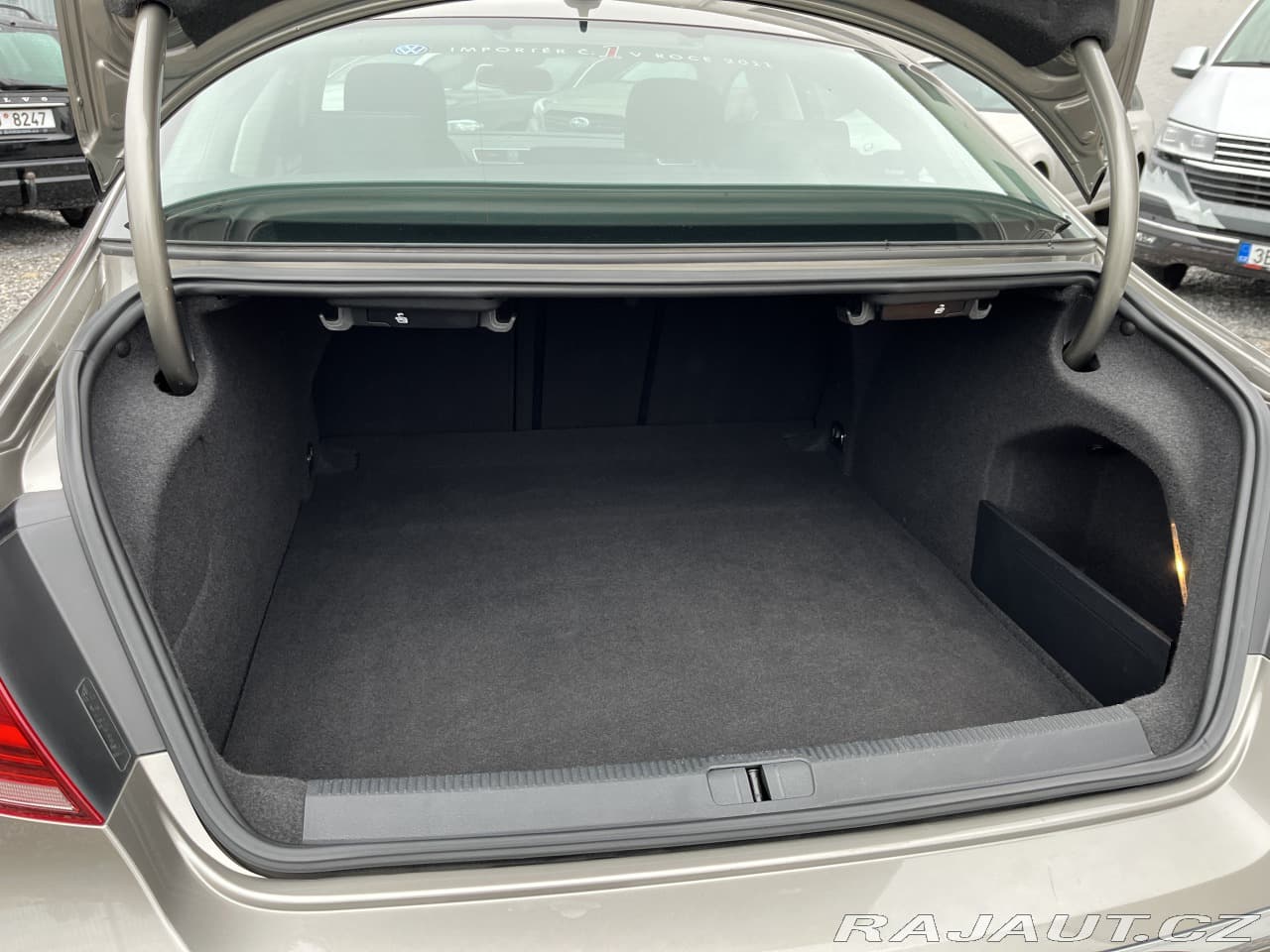 2012 Volkswagen Passat - 12