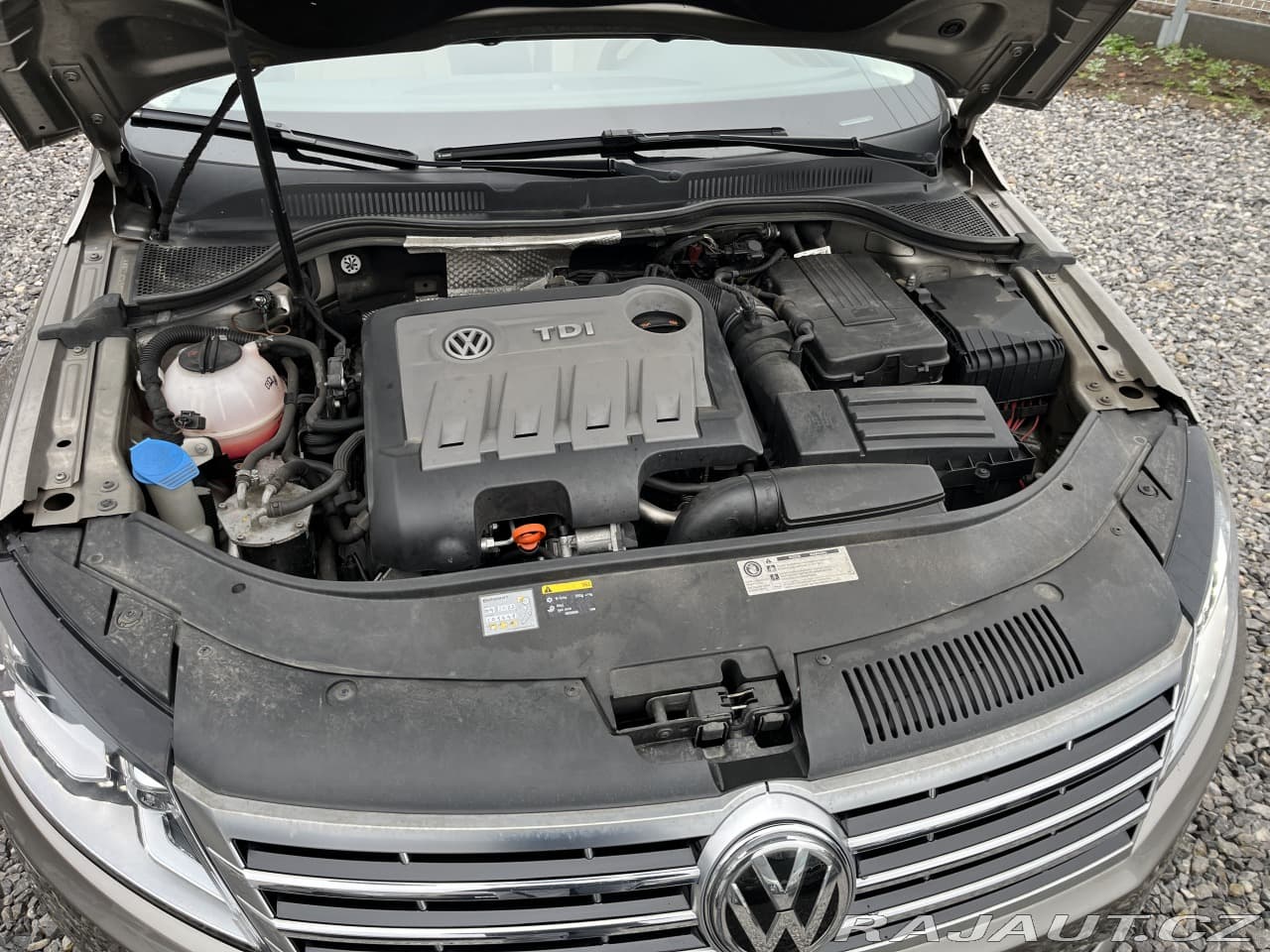 2012 Volkswagen Passat - 13