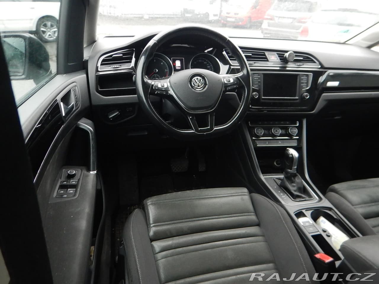 2016 Volkswagen Touran - 11