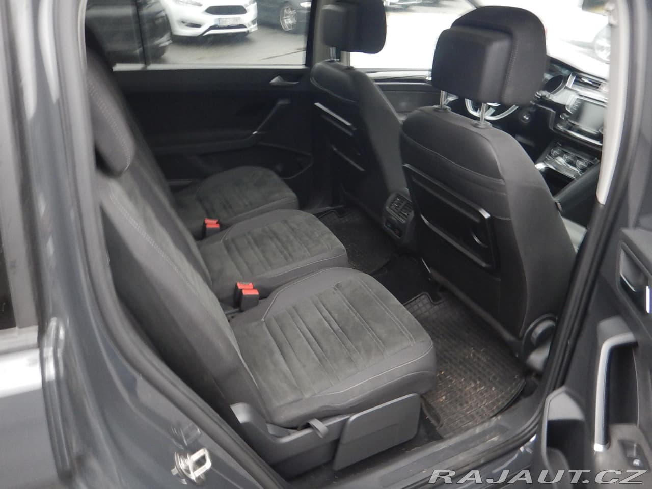 2016 Volkswagen Touran - 12