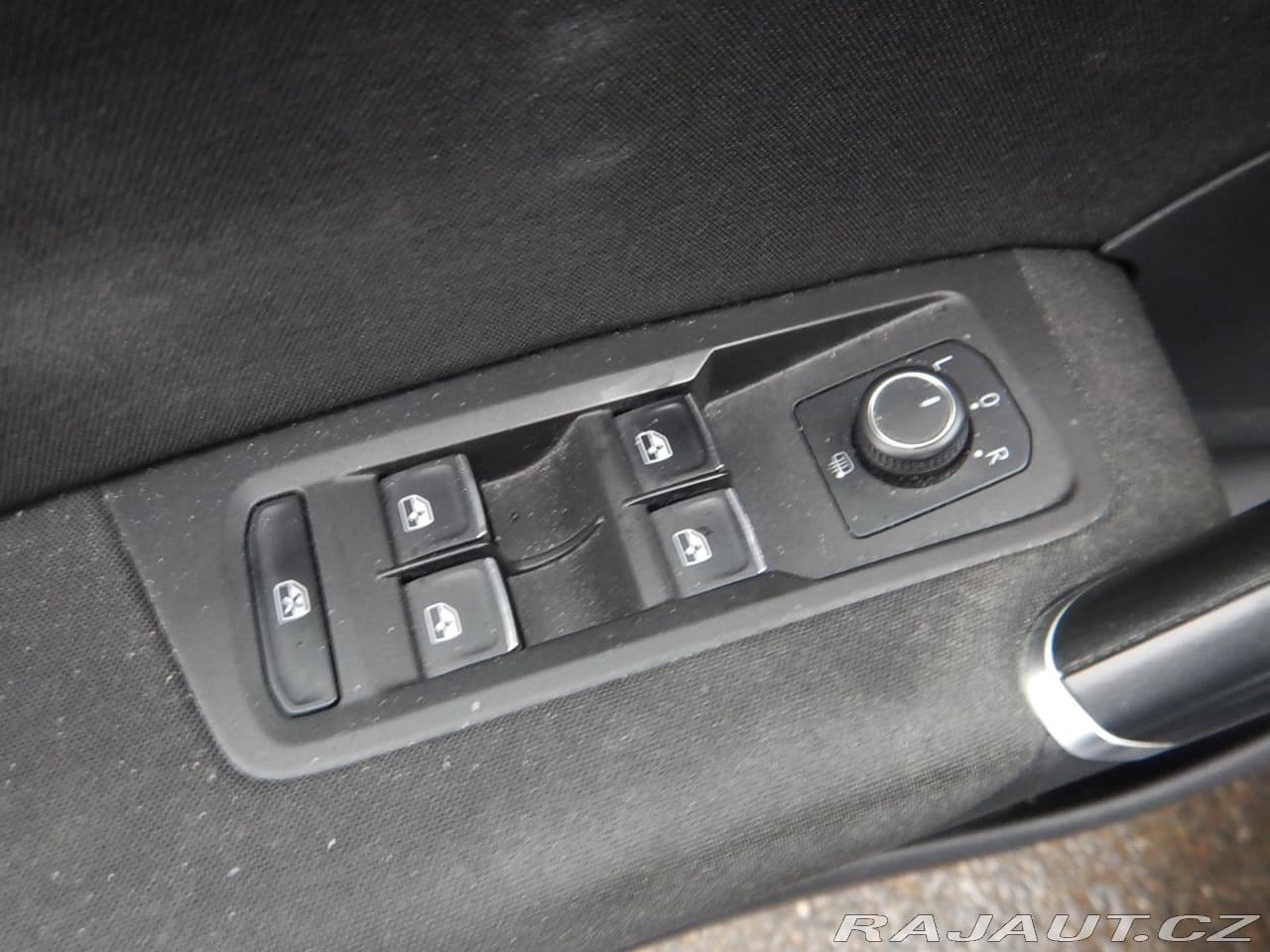 2016 Volkswagen Touran - 16