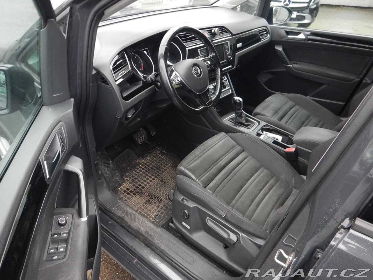 2016 Volkswagen Touran - 9