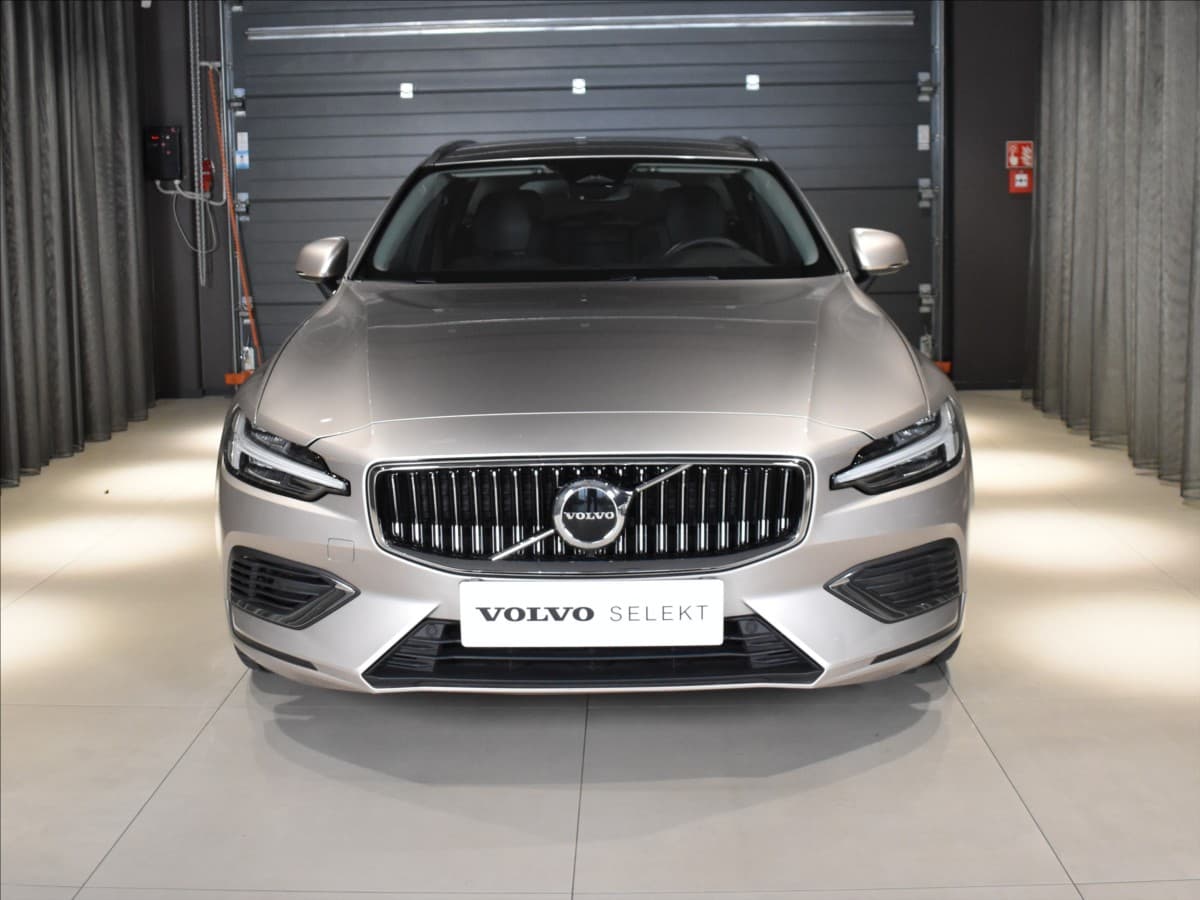 2025 Volvo V60 - 7