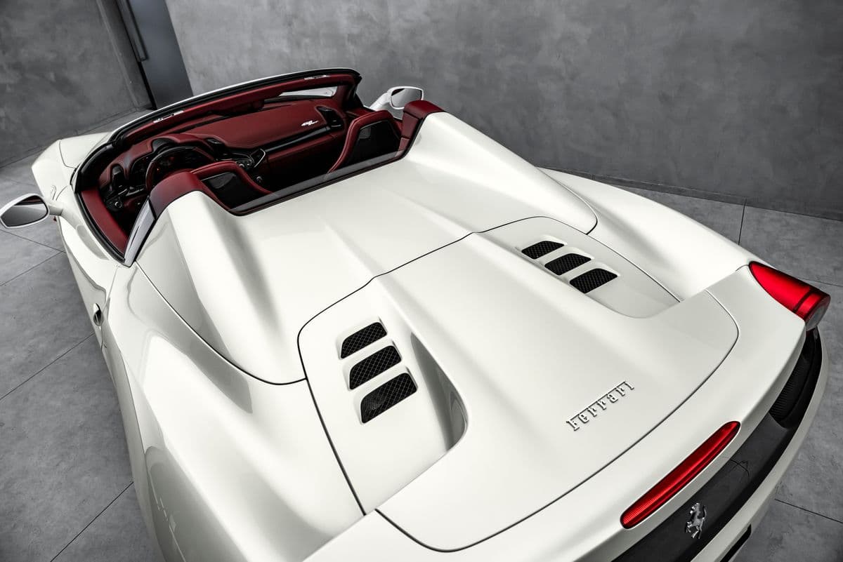 2014 Ferrari 458 - 13