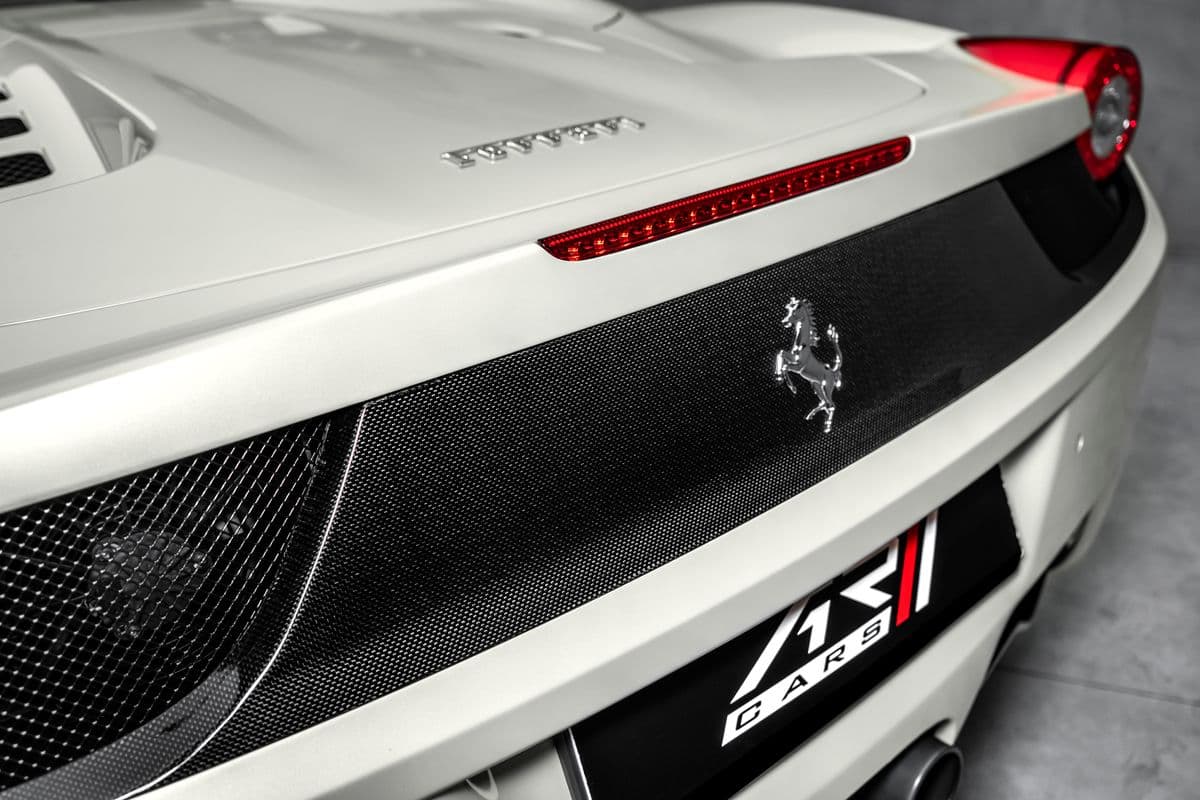 2014 Ferrari 458 - 16