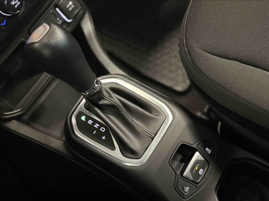 2023 Jeep Renegade - 17