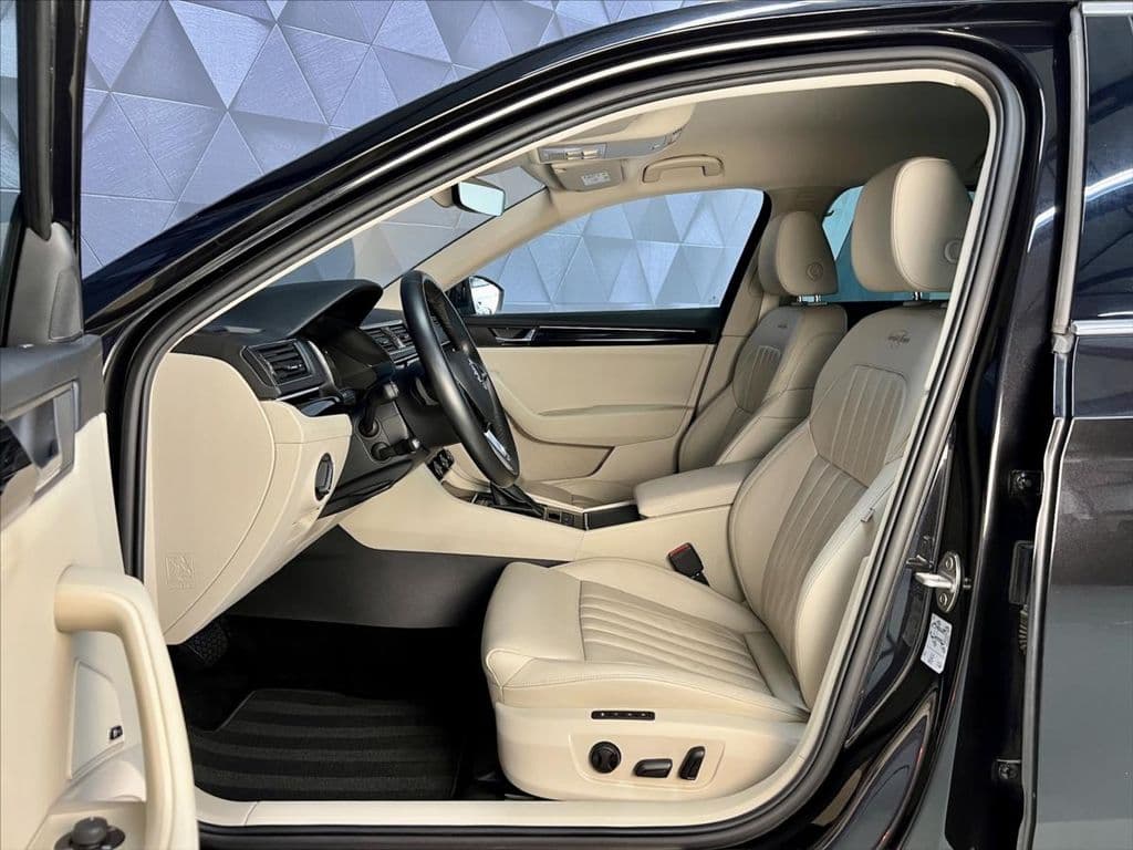2019 Škoda Superb - 11