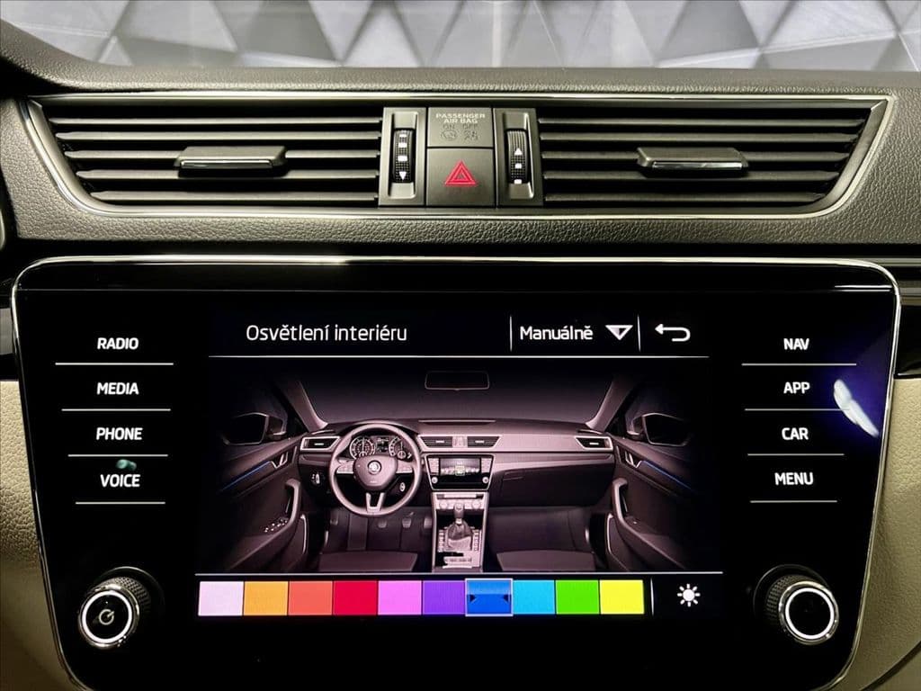 2019 Škoda Superb - 18