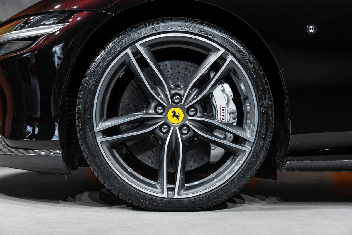 2025 Ferrari Roma - 3