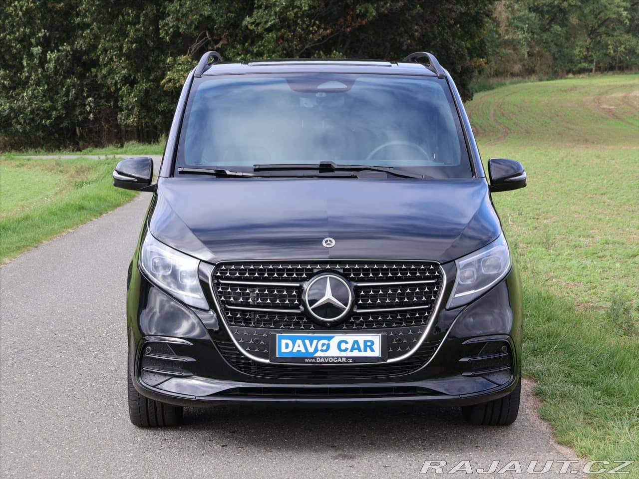 2025 Mercedes-Benz V-Class - 2