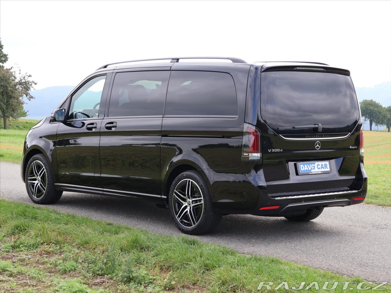 2025 Mercedes-Benz V-Class - 5