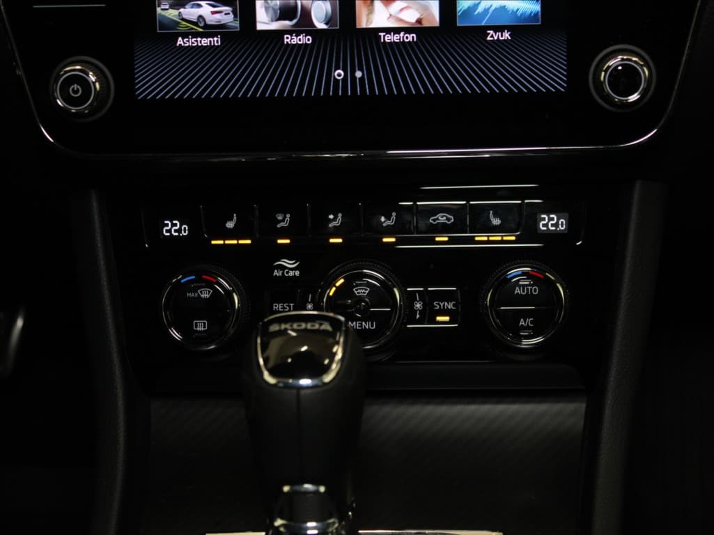 2022 Škoda Superb - 18