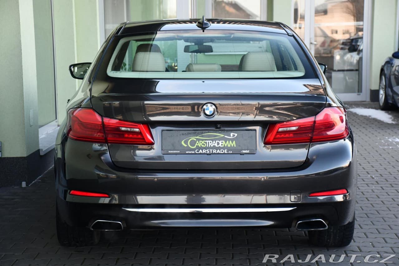 2017 BMW 5-Series - 10