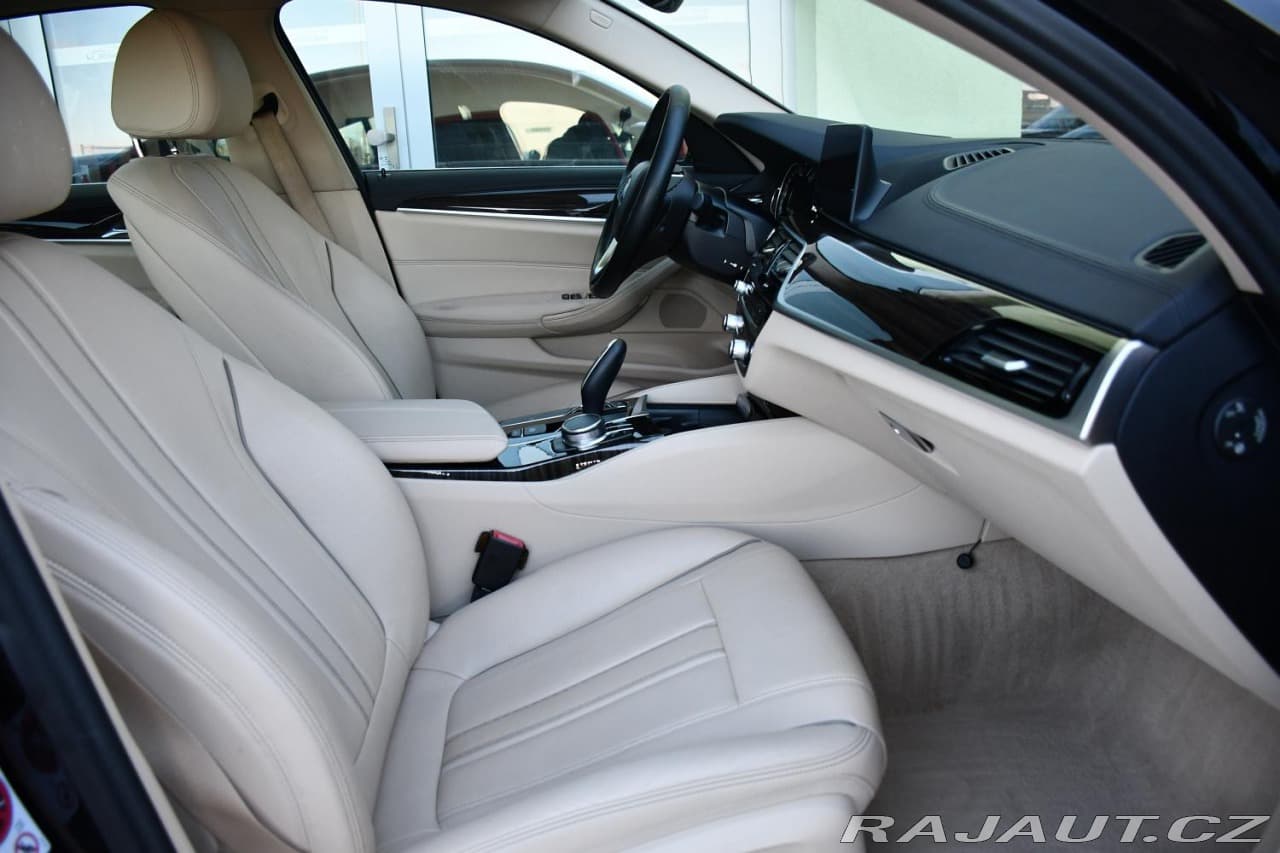 2017 BMW 5-Series - 17