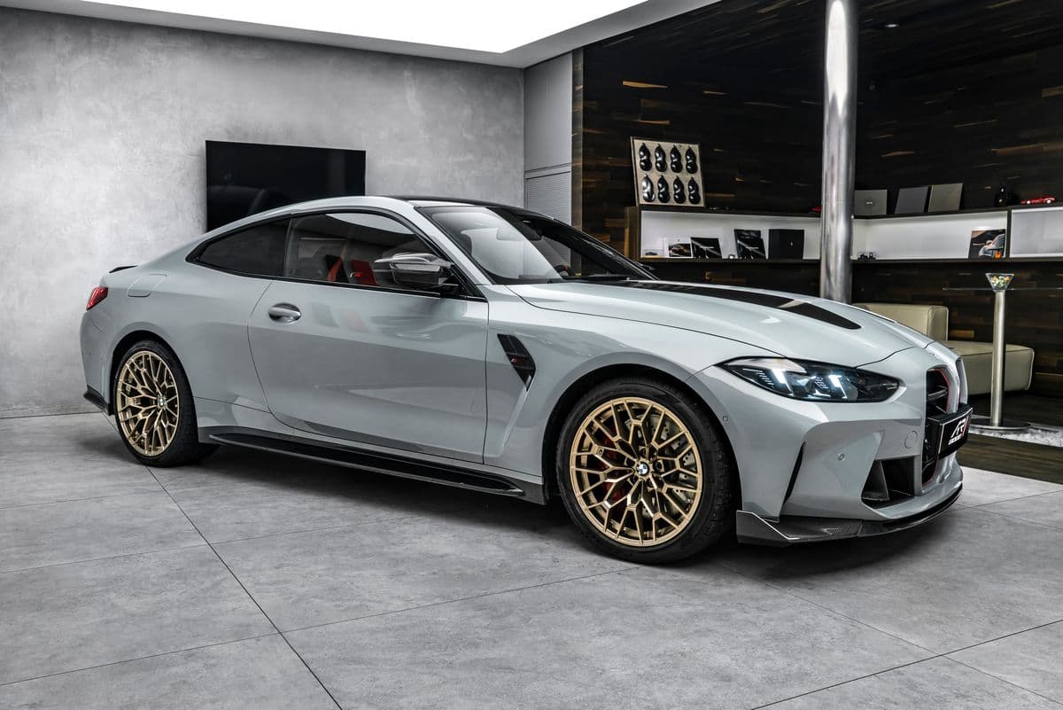2025 BMW M4 - 4