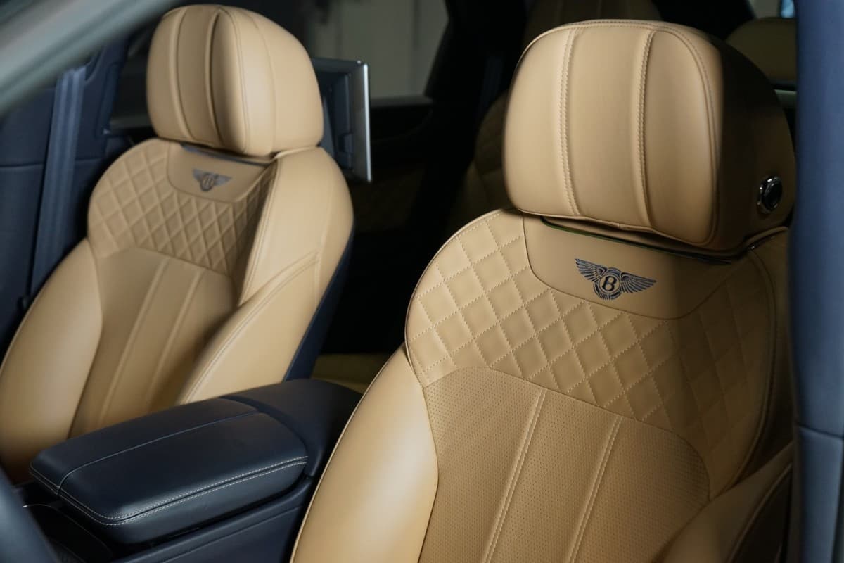 2016 Bentley Bentayga - 18