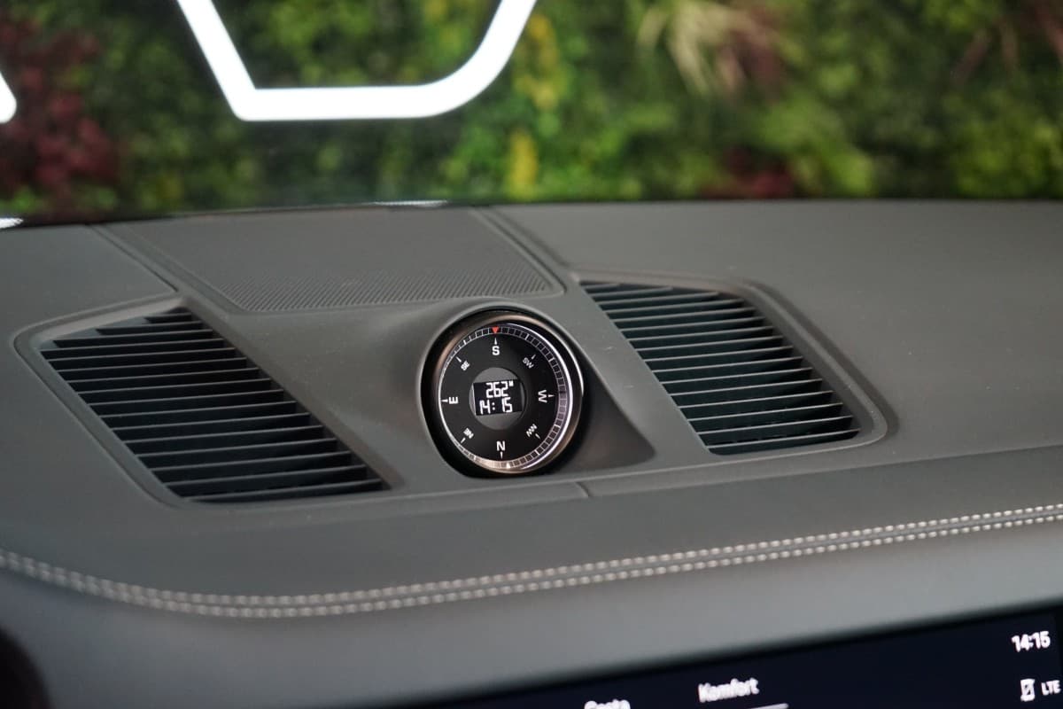 2022 Porsche Cayenne - 17