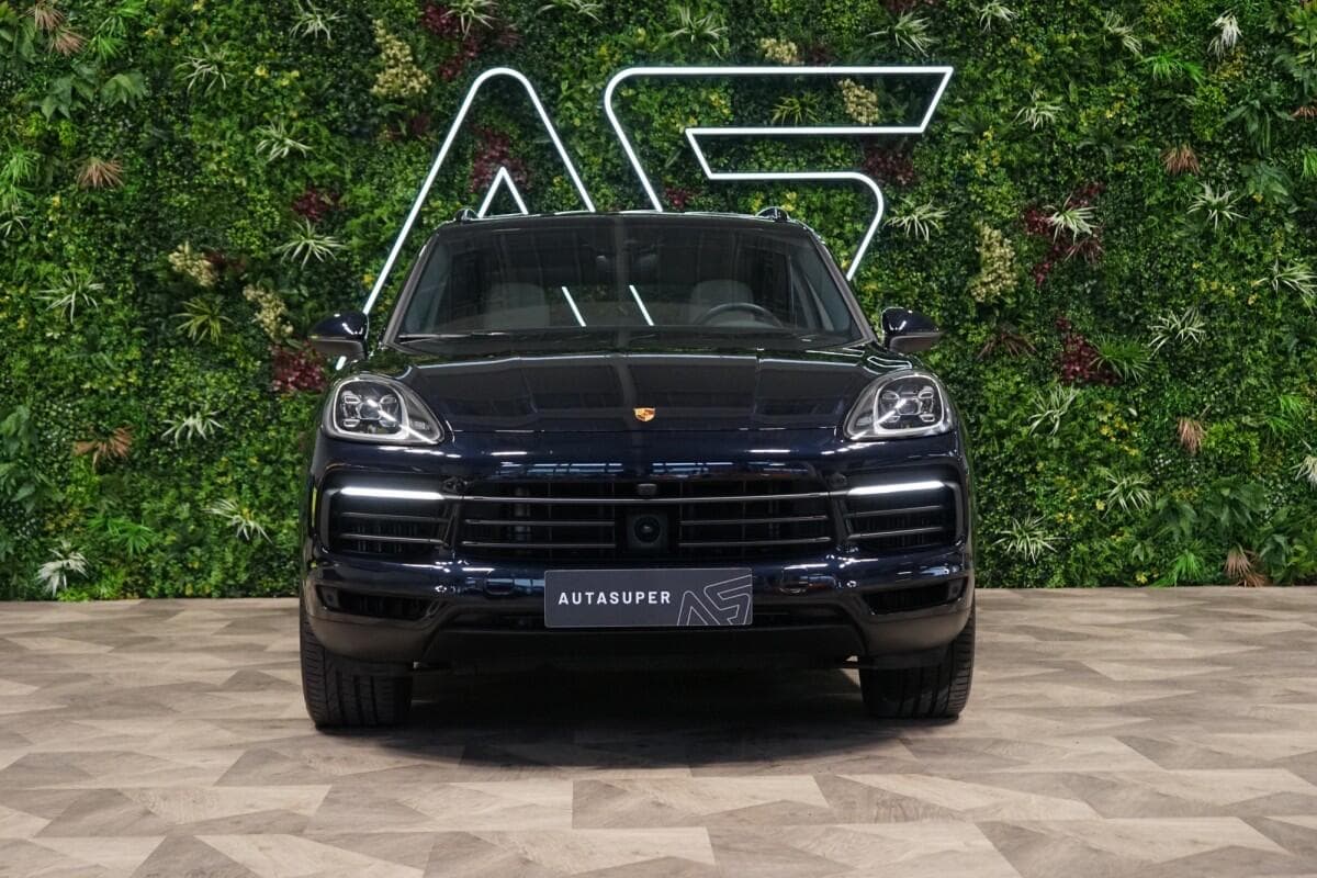 2022 Porsche Cayenne - 2
