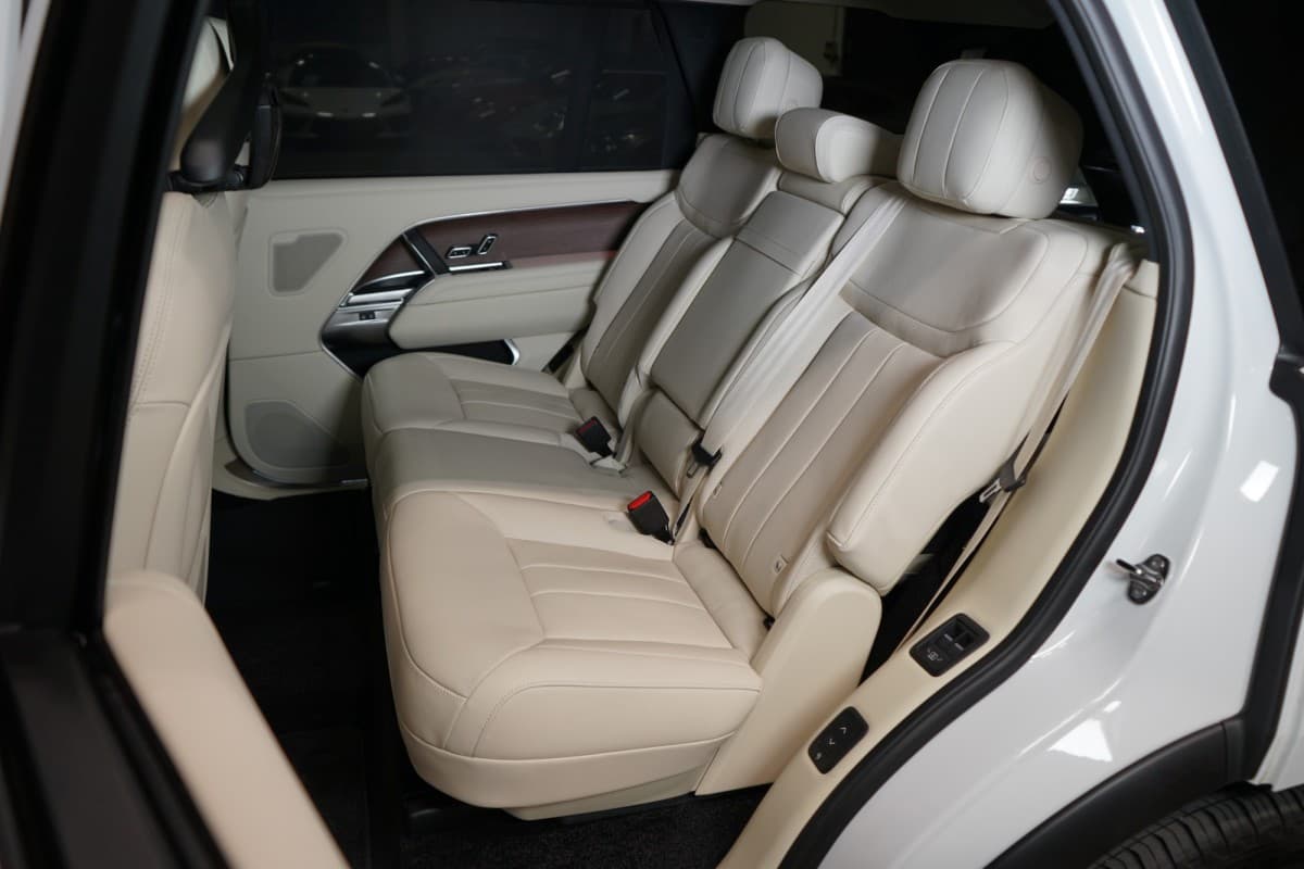2025 Land Rover Range Rover - 13