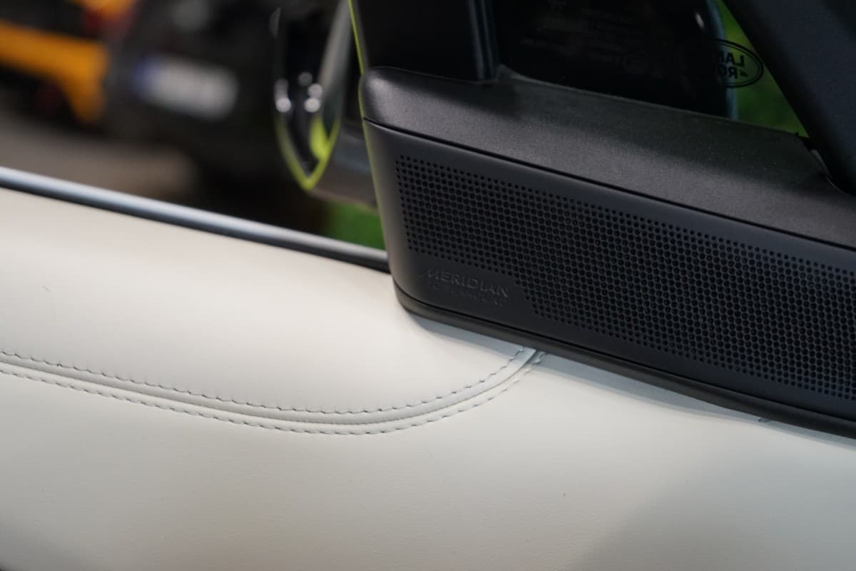 2025 Land Rover Range Rover - 17