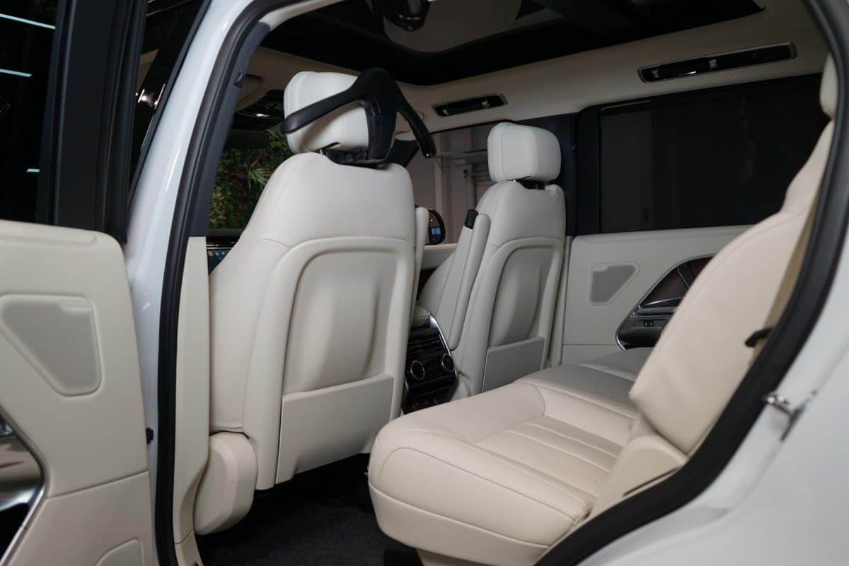 2025 Land Rover Range Rover - 19