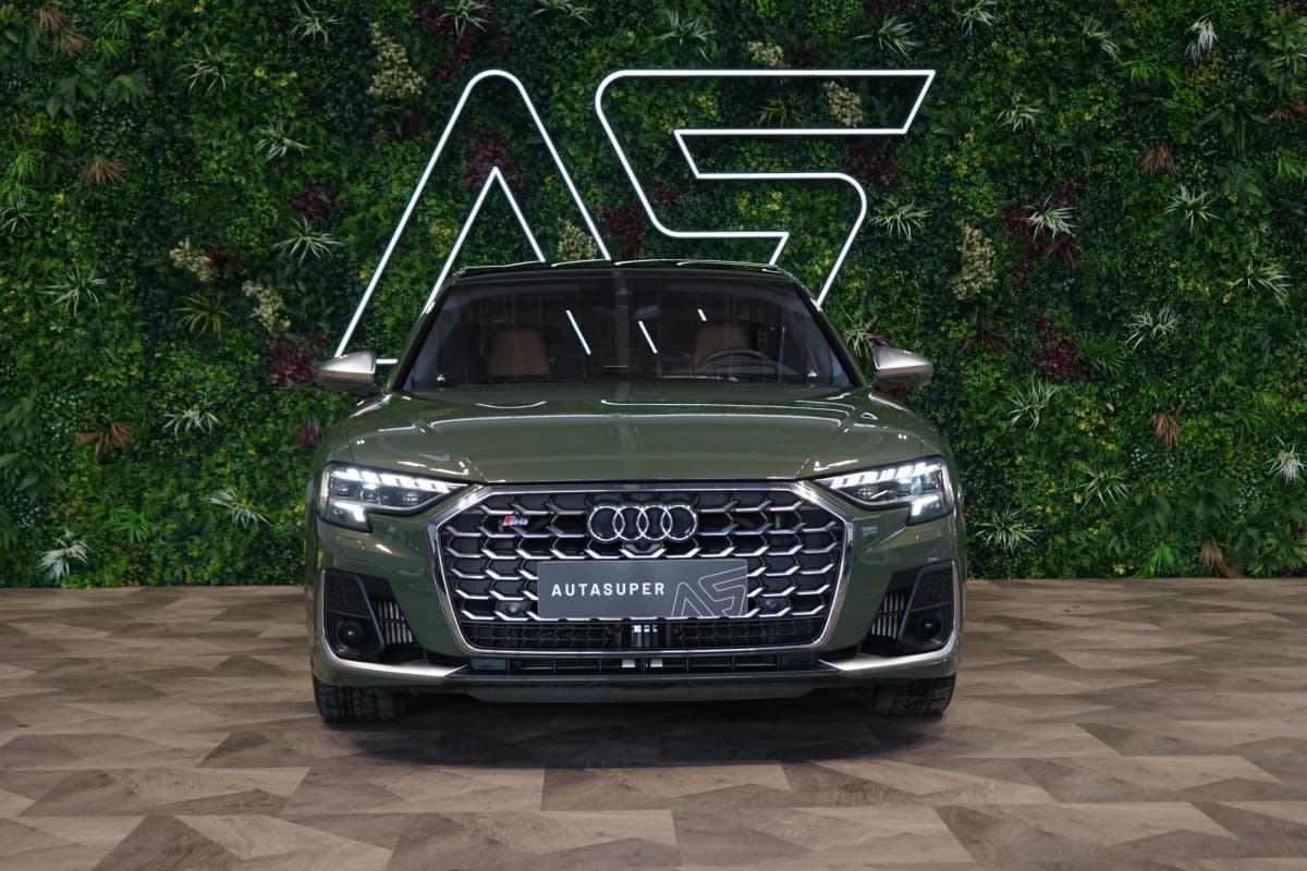 2022 Audi S8 - 2