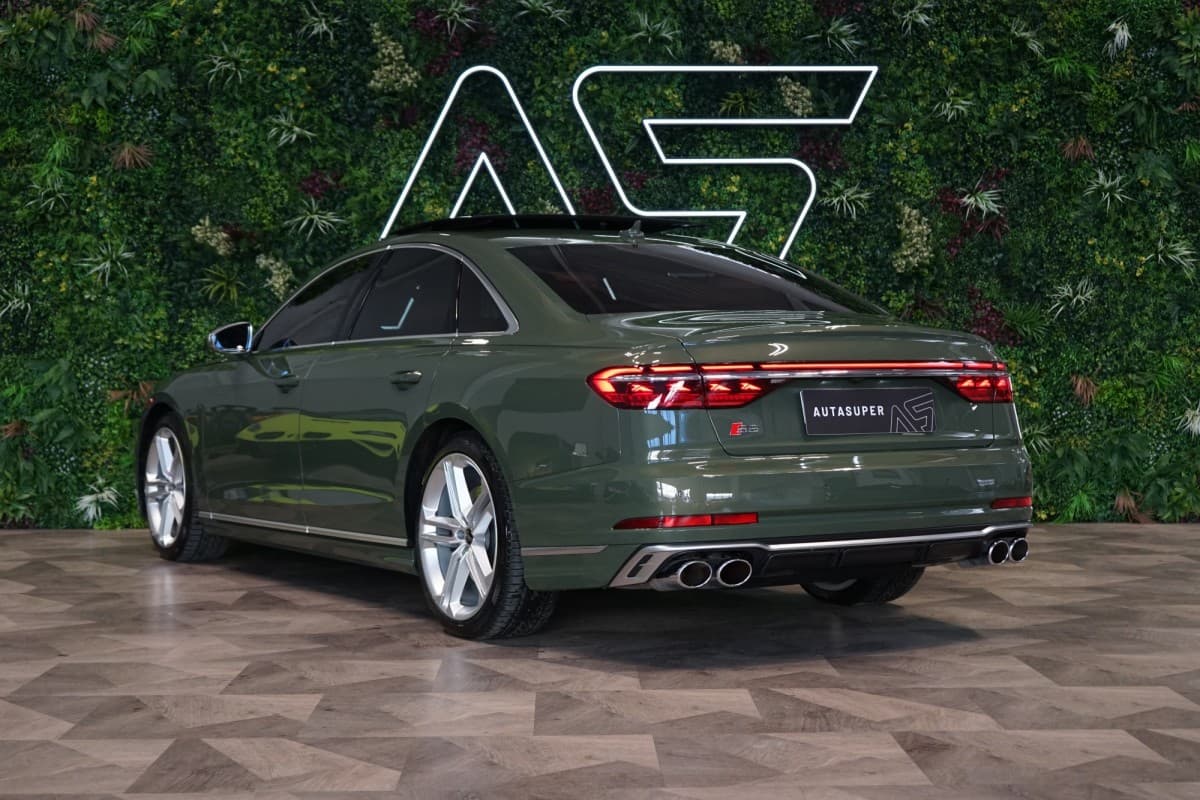 2022 Audi S8 - 5