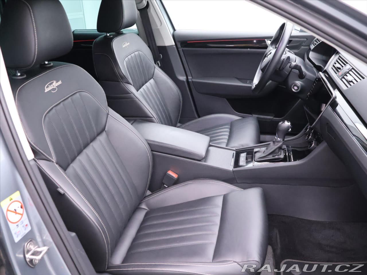 2020 Škoda Superb - 11