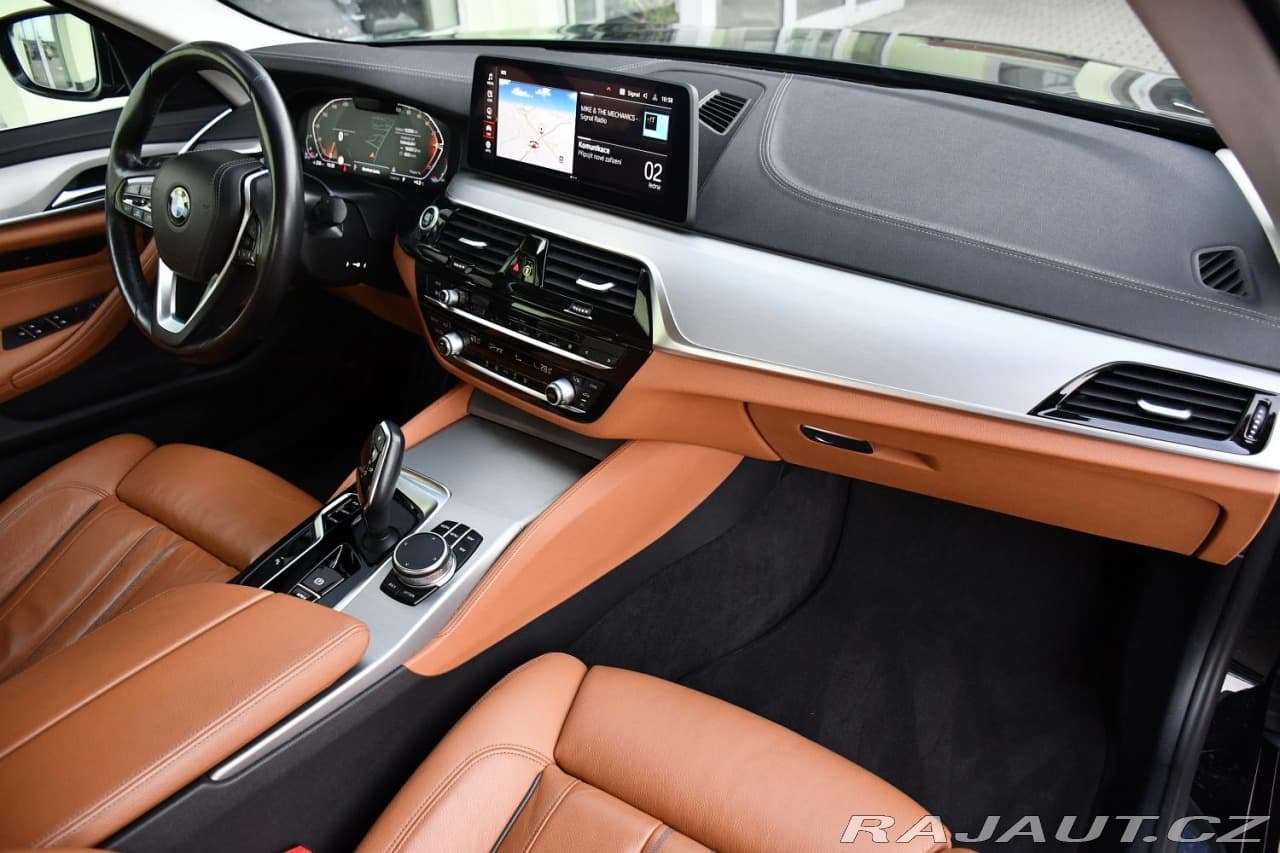 2021 BMW 5-SERIES - 12