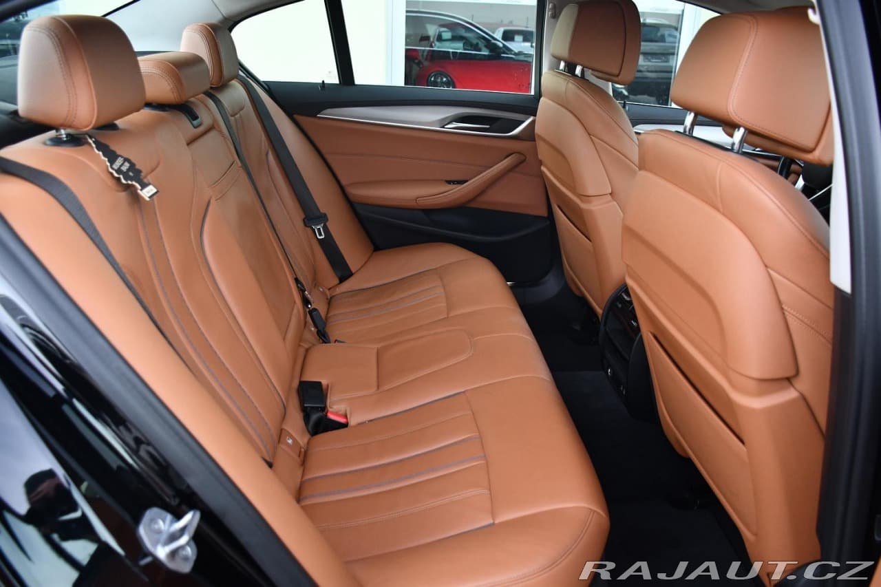 2021 BMW 5-SERIES - 16