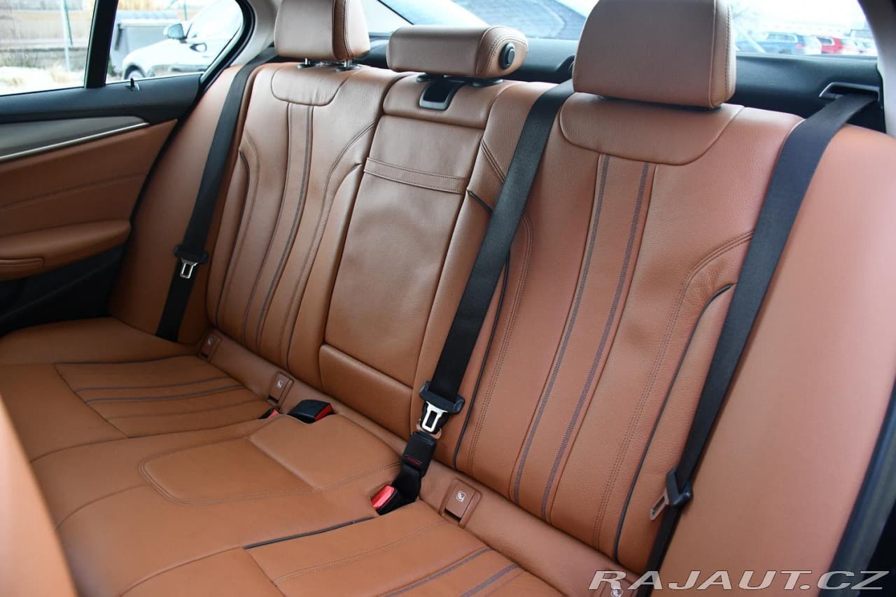 2021 BMW 5-SERIES - 20
